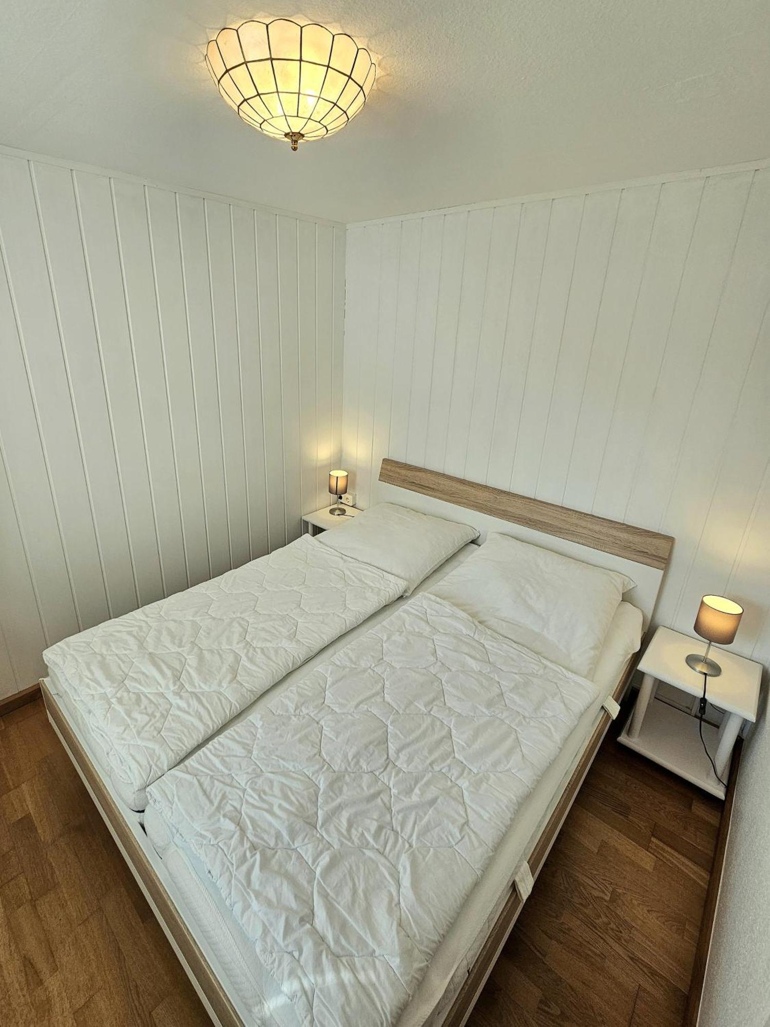 Wohnung 2 - G Pape - Schoene Terassenwohnung Mit Sep Ankleidezimmer, Kostenloses Wlan, Longstay Rabatt, Naehe Duenenpark Грёмиц Экстерьер фото